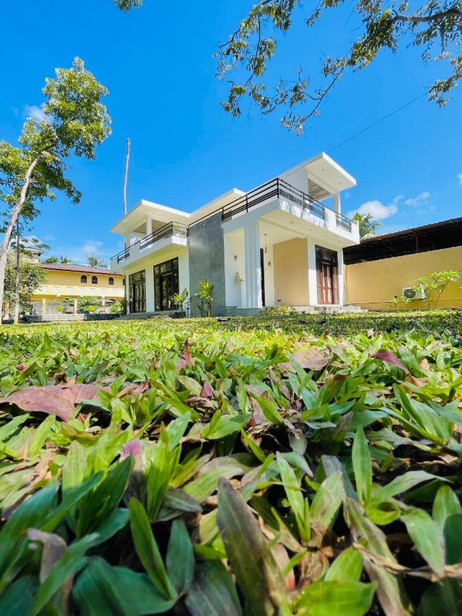 Yehen'S Villa Unawatuna Exterior photo